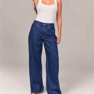 Abercrombie & Fitch Mid Rise Ultra Wide Leg Jeans Size 2R